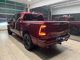 2022 Ram 1500 Crew Cab V, красный, 5900000 рублей, вид 4