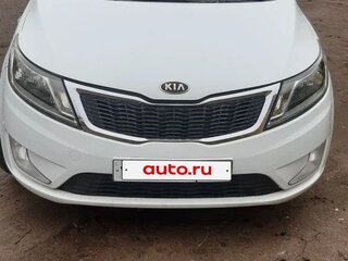2013 Kia Rio 4-speed III, белый, 790000 рублей, вид 2