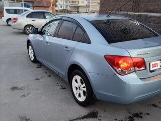 2009 Chevrolet Cruze I, серый, 550000 рублей, вид 3
