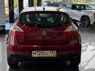 2011 Renault Megane III, красный, 565000 рублей, вид 5