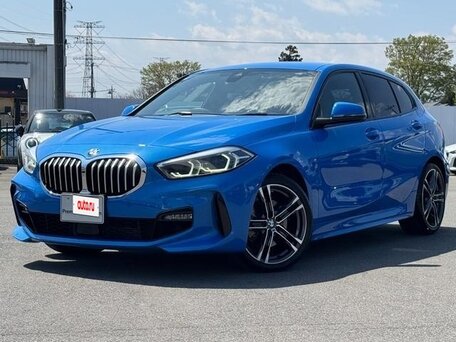 2021 BMW 1 серии 118i III (F40), голубой, 1105000 рублей, вид 1