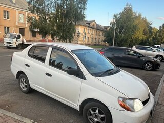 2000 Toyota Platz, белый, 430000 рублей, вид 4