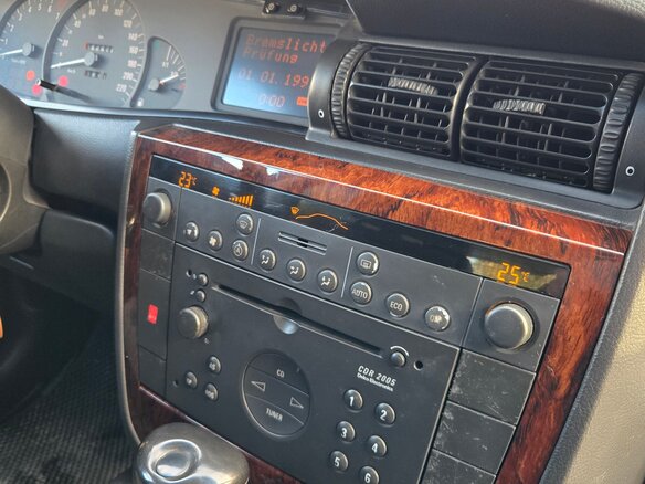 2000 Opel Omega B Рестайлинг, белый, 350000 рублей - вид 12