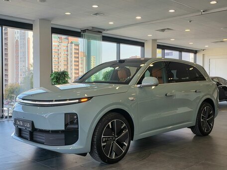 Li Auto (Lixiang) L6 I