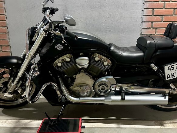 2011 Harley-Davidson V-Rod Muscle, чёрный, 1499000 рублей - вид 4
