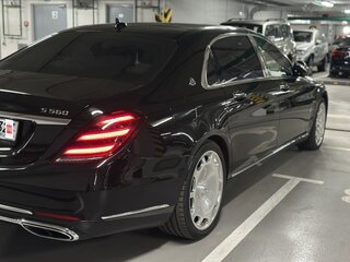 2017 Mercedes-Benz Maybach S-Класс 560 I (X222) Рестайлинг, чёрный, 7600000 рублей, вид 4
