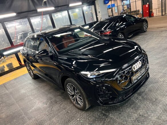 2026 Audi Q5 L III (GU), чёрный, 5899000 рублей - вид 3