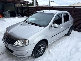2013 Renault Logan I Рестайлинг, серый, 555000 рублей, вид 4