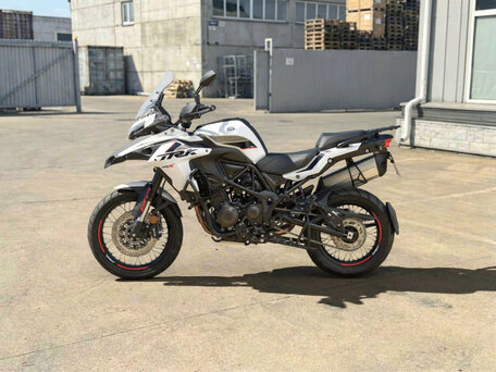 2026 Benelli TRK 502 X, чёрный, 532200 рублей, вид 3
