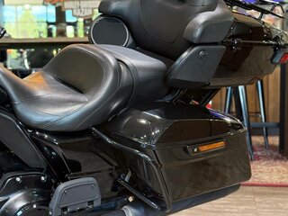 2024 Harley-Davidson Road Glide Limited, чёрный, 3200000 рублей, вид 3