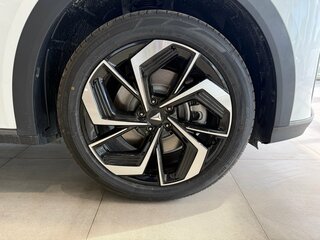 2025 Changan Deepal S07 31.73 kWh I, белый, 5289900 рублей, вид 4