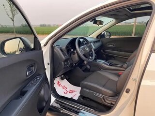 2022 Honda Vezel I Рестайлинг, белый, 1490000 рублей, вид 3