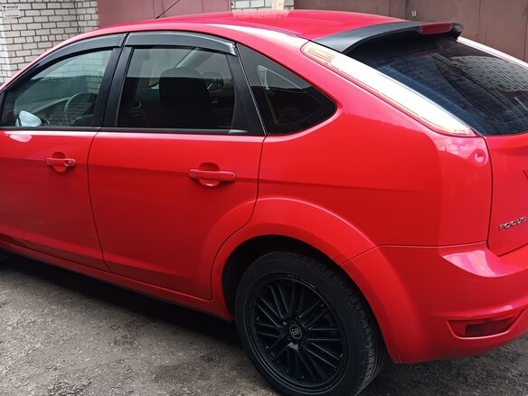 2010 Ford Focus II Рестайлинг, красный, 499999 рублей - вид 5