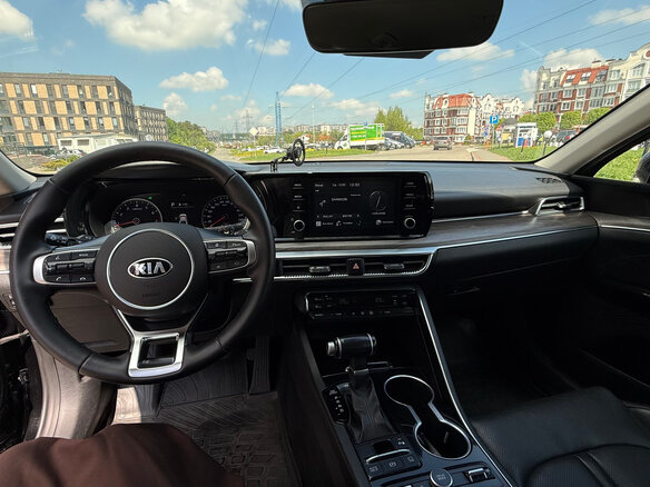 2020 Kia K5 III, чёрный, 2050000 рублей - вид 6