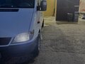 2002 Mercedes-Benz Sprinter, белый, 1350000 рублей - вид 3