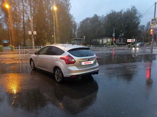 2011 Ford Focus III, серебристый, 420000 рублей, вид 3