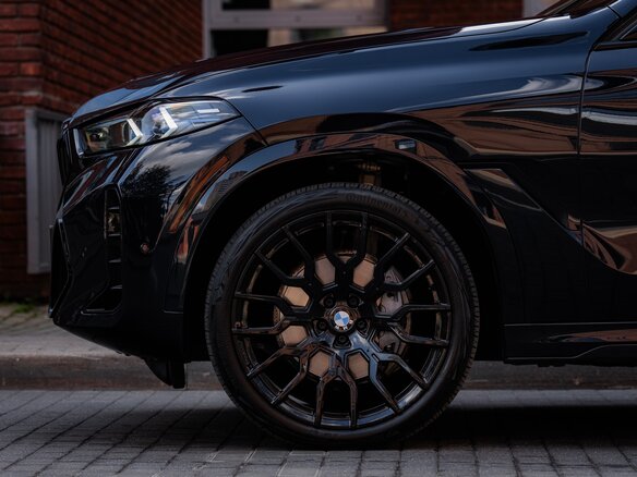 2023 BMW X6 40i III (G06) Рестайлинг, чёрный, 10999000 рублей - вид 19