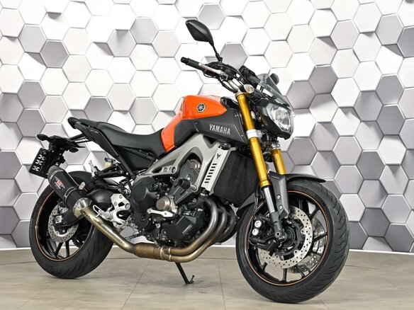 2014 Yamaha MT-09 (FZ-09), оранжевый, 727000 рублей