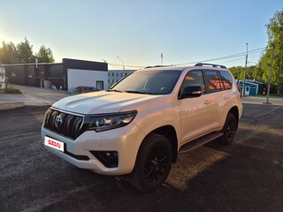 2021 Toyota Land Cruiser Prado 150 Series Рестайлинг 3, белый, 8400000 рублей, вид 1