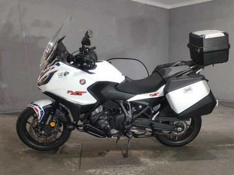 2022 Honda NT1100, белый, 1770000 рублей, вид 2