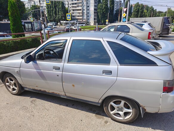 2006 Lada (ВАЗ) 2112, серебристый, 150000 рублей - вид 2