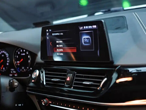 2023 BMW 1 серии 120i III (F52) Рестайлинг, белый - вид 14