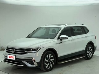 2023 Volkswagen Tiguan Allspace II Рестайлинг, белый, 3000000 рублей, вид 1