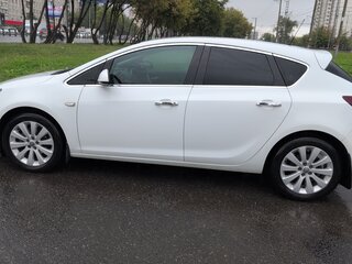 2013 Opel Astra J Рестайлинг, белый, 870000 рублей, вид 1