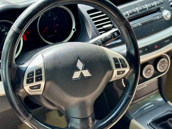 2008 Mitsubishi Lancer X, красный, 599999 рублей - вид 9