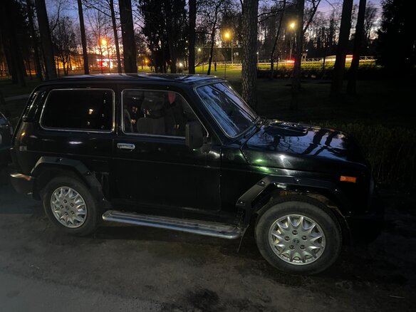 1999 Lada (ВАЗ) 2121 (4x4) I Рестайлинг, чёрный, 240000 рублей - вид 4