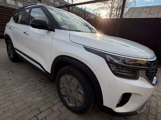 2026 Kia Seltos I Рестайлинг, белый, 2710000 рублей, вид 3
