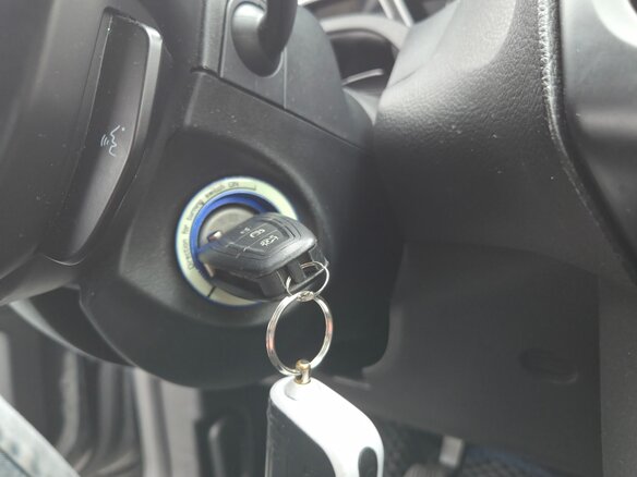 2012 Ford Focus III, чёрный, 680000 рублей - вид 17