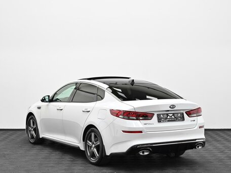 2018 Kia Optima IV Рестайлинг, белый, 1749000 рублей, вид 4
