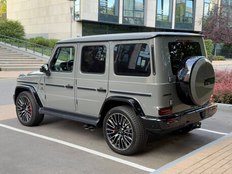 2026 Mercedes-Benz G-Класс AMG 63 AMG II (W465) Рестайлинг, серый, 32800000 рублей, вид 3