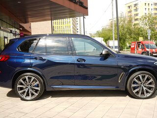 2019 BMW X5 M50d IV (G05/G18), синий, 7900000 рублей, вид 1