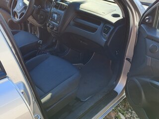 2009 Kia Sportage II Рестайлинг, серебристый, 850000 рублей, вид 5