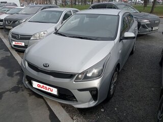 2017 Kia Rio IV, серебристый, 900000 рублей, вид 1