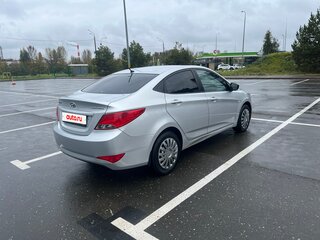 2014 Hyundai Solaris I Рестайлинг, серебристый, 735000 рублей, вид 5