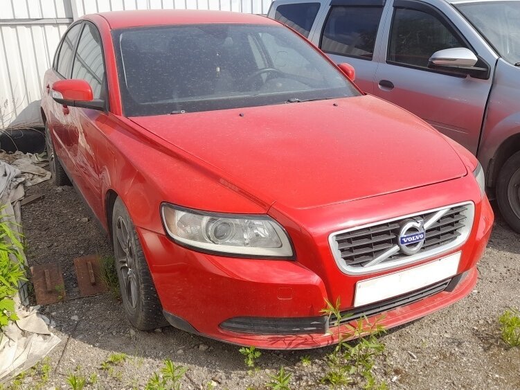 Открыть фотографии: Volvo S40 II