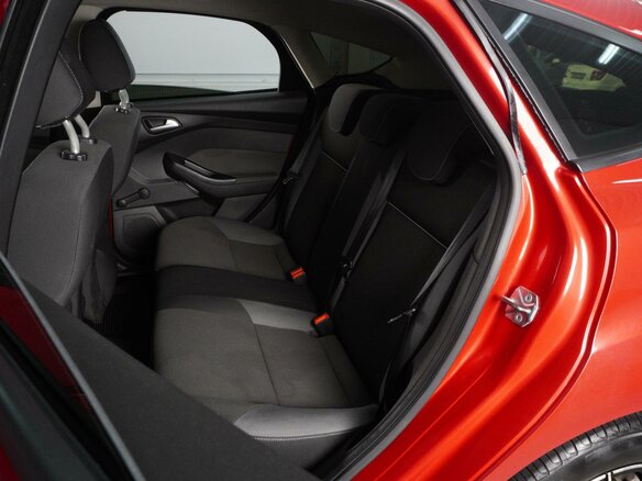 2014 Ford Focus III, красный, 1039000 рублей - вид 8