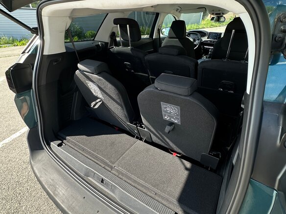 2018 Peugeot 5008 II, зелёный, 1440000 рублей - вид 25