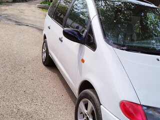 1996 Ford Galaxy I, белый, 350000 рублей, вид 2