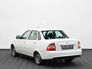 2014 Lada (ВАЗ) Priora I Рестайлинг, белый, 3500000 рублей, вид 2