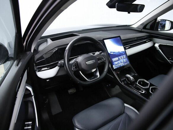 2024 Geely Atlas II, чёрный, 2290000 рублей - вид 8