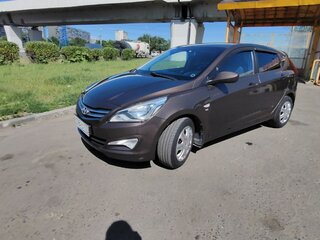 2015 Hyundai Solaris I Рестайлинг, коричневый, 1200000 рублей, вид 2
