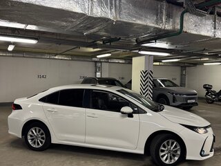 2021 Toyota Corolla XII (E210), белый, 2100000 рублей, вид 3