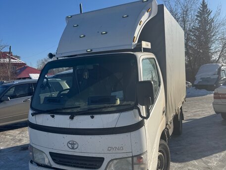 2001 Toyota Dyna, белый, 1550000 рублей, вид 1