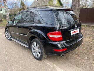 2008 Mercedes-Benz M-Класс 350 II (W164) Рестайлинг, чёрный, 1060000 рублей, вид 4