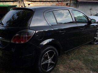 2011 Opel Astra H Рестайлинг, чёрный, 560000 рублей, вид 4