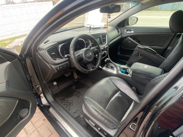 2014 Kia Optima III Рестайлинг, чёрный, 1400000 рублей - вид 5